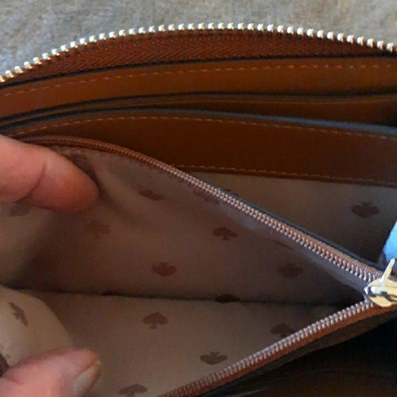 Kate Spade long wallet - Picture 7 of 9